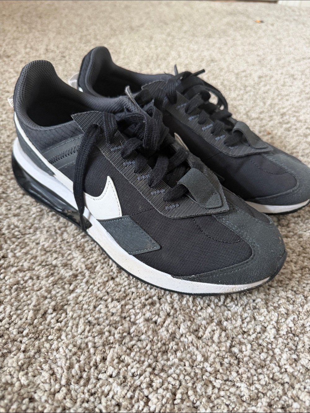 Men's Black and White Athletic Sneakers - Unbranded